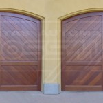 19 - Puerta ascendente de madera fina